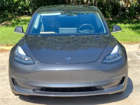 Photos of 2018 Tesla Model 3 Long Range Battery for sale in Miramar, FL at Auto Trust USA