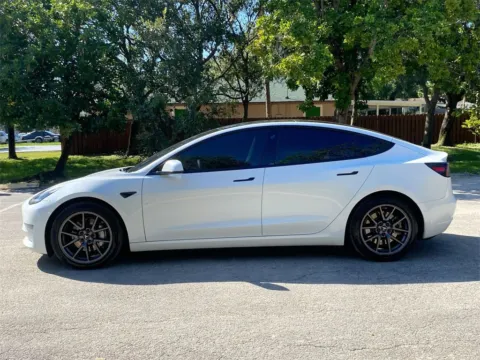 More photos of 2021 Tesla Model 3 Long Range at Auto Trust USA, FL