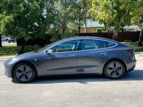 More photos of 2018 Tesla Model 3 Performance at Auto Trust USA, FL