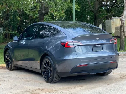 More photos of 2021 Tesla Model Y Standard Range at Auto Trust USA, FL
