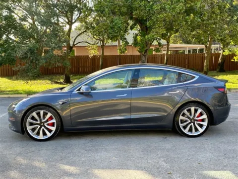More photos of 2018 Tesla Model 3 Long Range Battery at Auto Trust USA, FL