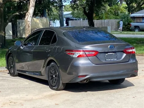 More photos of 2019 Toyota Camry Hybrid LE at Auto Trust USA, FL