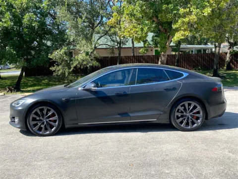 More photos of 2020 Tesla Model S Long Range Plus at Auto Trust USA, FL
