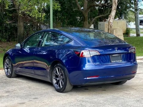 More photos of 2022 Tesla Model 3 at Auto Trust USA, FL