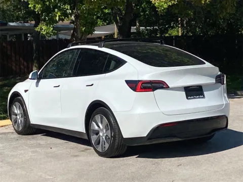 More photos of 2020 Tesla Model Y Long Range at Auto Trust USA, FL