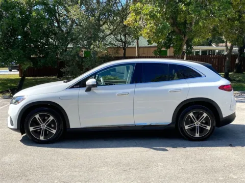 More photos of 2023 Mercedes-Benz EQE 350+ at Auto Trust USA, FL