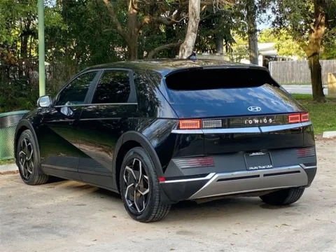 More photos of 2022 Hyundai IONIQ 5 SE at Auto Trust USA, FL