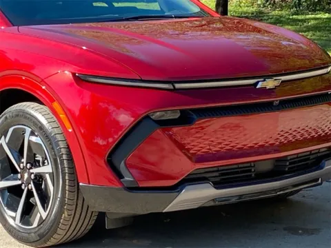 More photos of 2025 Chevrolet Equinox EV LT at Auto Trust USA, FL