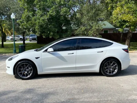 More photos of 2021 Tesla Model 3 Standard Range Plus at Auto Trust USA, FL