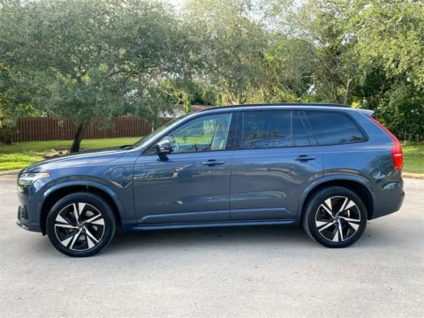 More photos of 2023 Volvo XC90 Recharge Plug-In Hybrid Plus Dark Theme at Auto Trust USA, FL