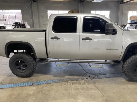Photos of 2011 GMC Sierra 1500 SLE for sale in Dunkirk, IN at Glass Capital CDJR