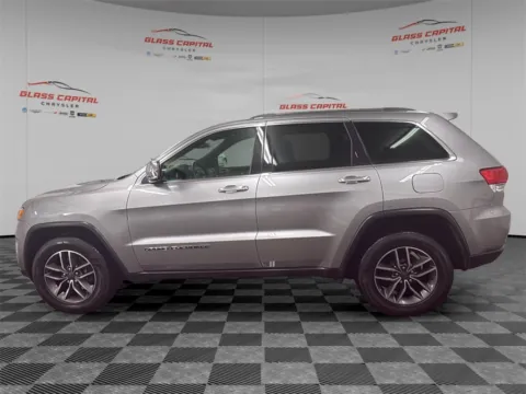 More photos of 2019 Jeep Grand Cherokee Limited at Glass Capital CDJR, IN