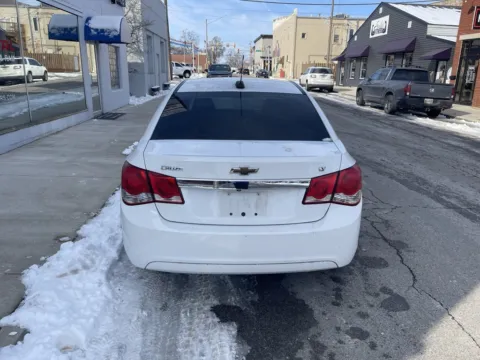 More photos of 2016 Chevrolet Cruze Limited 1LT at Glass Capital CDJR, IN