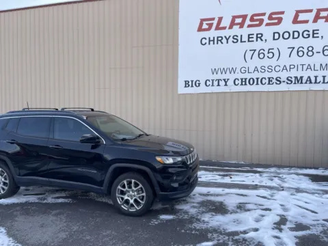 Black 2022 Jeep Compass Latitude Lux for sale in Dunkirk, IN