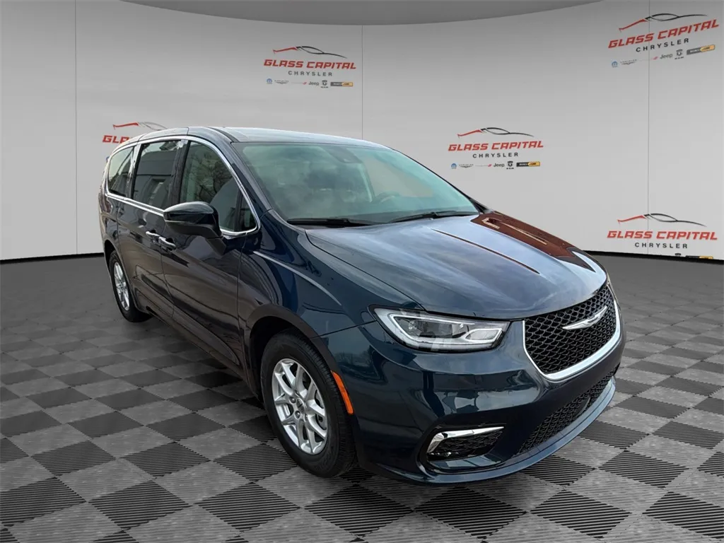 2023 Chrysler Pacifica