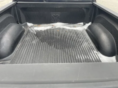 More photos of 2013 Ram 1500 Outdoorsman at Glass Capital CDJR, IN