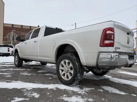 More photos of 2021 Ram 2500 Laramie at Glass Capital CDJR, IN
