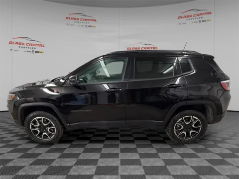 More photos of 2024 Jeep Compass Trailhawk at Glass Capital CDJR, IN