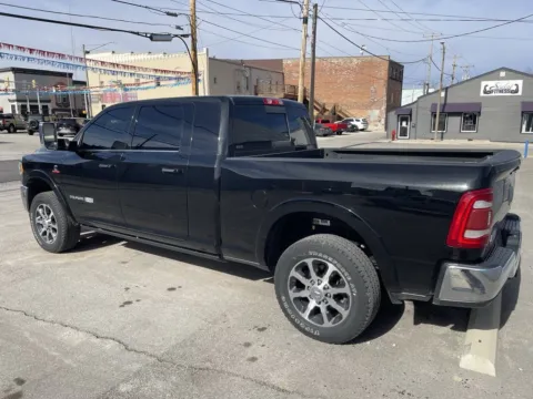 More photos of 2022 Ram 3500 Laramie Longhorn at Glass Capital CDJR, IN