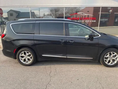 Photos of 2018 Chrysler Pacifica Touring L Plus for sale in Dunkirk, IN at Glass Capital CDJR