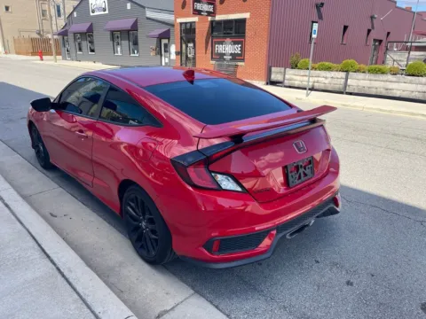 More photos of 2020 Honda Civic Si at Glass Capital CDJR, IN