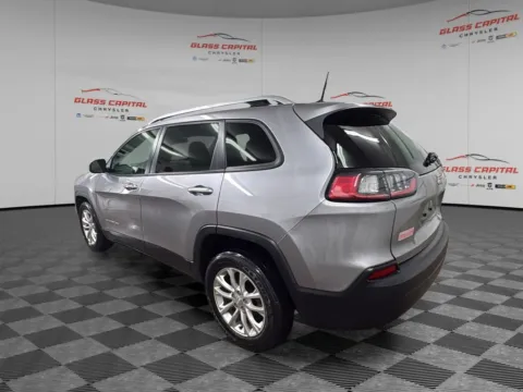 More photos of 2020 Jeep Cherokee Latitude at Glass Capital CDJR, IN