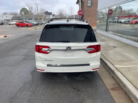 More photos of 2019 Honda Odyssey EX-L at Glass Capital CDJR, IN