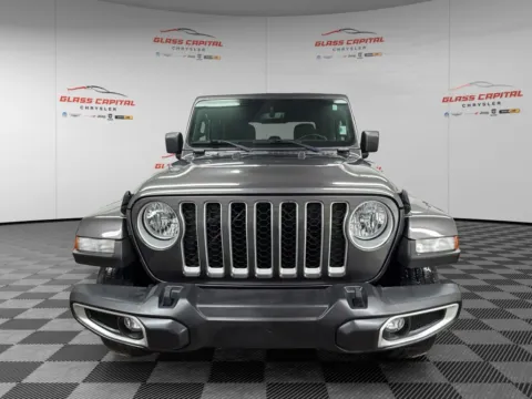 Photos of 2021 Jeep Gladiator Overland for sale in Dunkirk, IN at Glass Capital CDJR