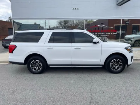 Photos of 2023 Ford Expedition Max XLT for sale in Dunkirk, IN at Glass Capital CDJR