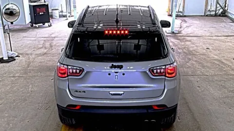 More photos of 2022 Jeep Compass Altitude at Glass Capital CDJR, IN