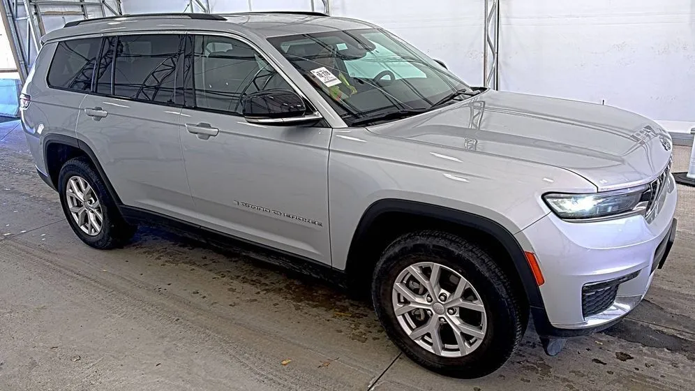 Silver 2021 Jeep Grand Cherokee L Limited for sale in Dunkirk, IN