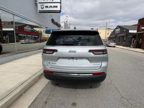 More photos of 2021 Jeep Grand Cherokee L Limited at Glass Capital CDJR, IN