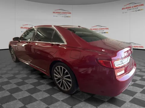 More photos of 2017 Lincoln Continental Select at Glass Capital CDJR, IN
