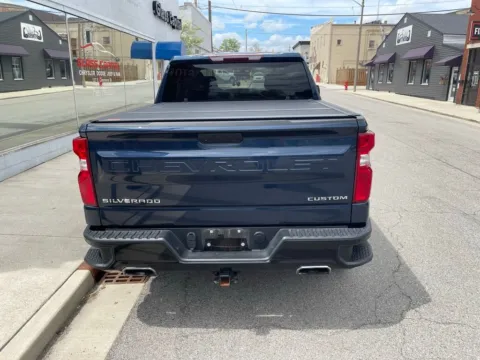More photos of 2021 Chevrolet Silverado 1500 Custom Trail Boss at Glass Capital CDJR, IN