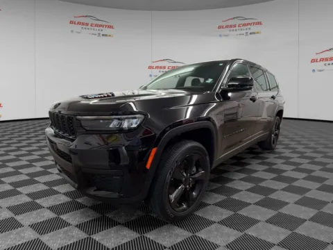 Another view of 2024 Jeep Grand Cherokee L Altitude for sale in Dunkirk, IN at Glass Capital CDJR