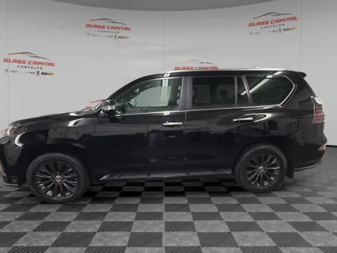 More photos of 2023 Lexus GX 460 Luxury at Glass Capital CDJR, IN