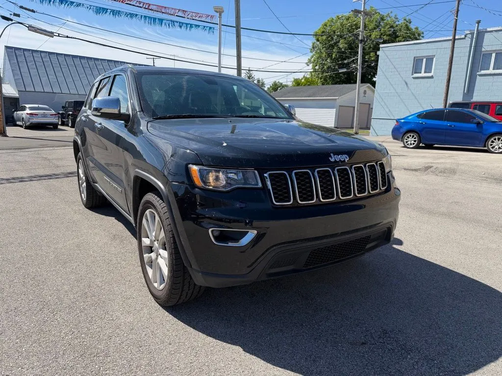 Black 2017 Jeep Grand Cherokee Limited for sale in Dunkirk, IN