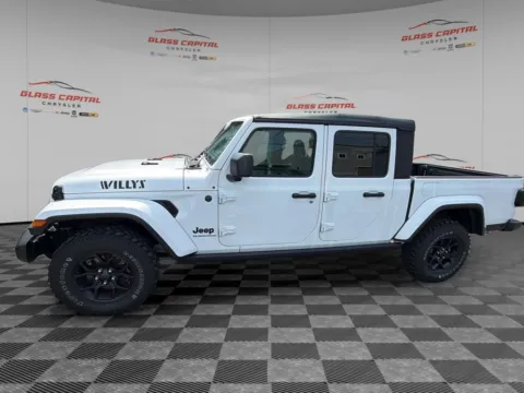 More photos of 2025 Jeep Gladiator Willys at Glass Capital CDJR, IN