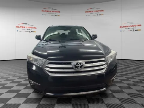 Photos of 2012 Toyota Highlander for sale in Dunkirk, IN at Glass Capital CDJR