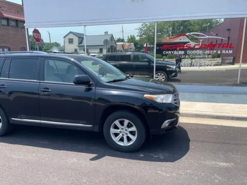 Black 2012 Toyota Highlander for sale in Dunkirk, IN