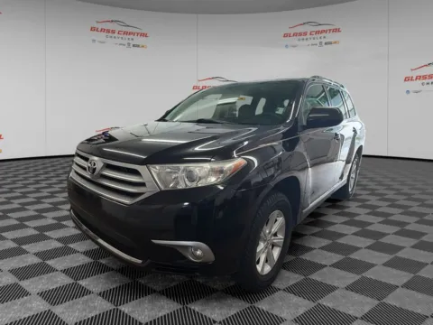 Another view of 2012 Toyota Highlander for sale in Dunkirk, IN at Glass Capital CDJR