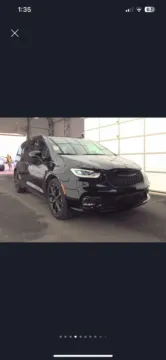 More photos of 2024 Chrysler Pacifica Limited at Glass Capital CDJR, IN