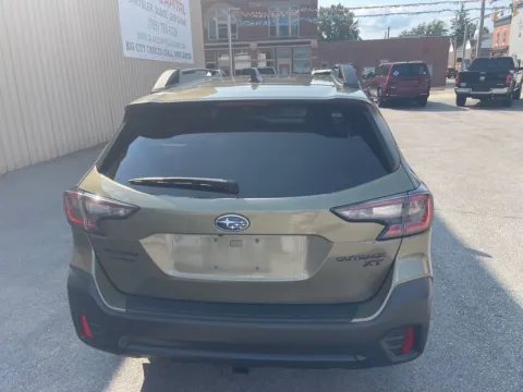 More photos of 2022 Subaru Outback Onyx Edition XT at Glass Capital CDJR, IN