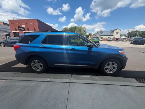 Photos of 2020 Ford Explorer XLT for sale in Dunkirk, IN at Glass Capital CDJR