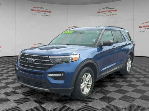 Another view of 2020 Ford Explorer XLT for sale in Dunkirk, IN at Glass Capital CDJR