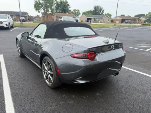 More photos of 2016 Mazda Miata Grand Touring at Glass Capital CDJR, IN