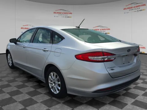 More photos of 2017 Ford Fusion S at Glass Capital CDJR, IN