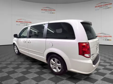 More photos of 2013 Dodge Grand Caravan SE at Glass Capital CDJR, IN