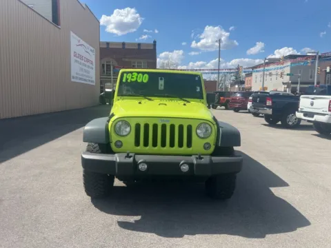 More photos of 2017 Jeep Wrangler Unlimited Sport at Glass Capital CDJR, IN