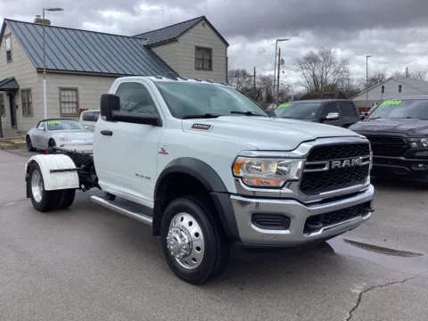 More photos of 2019 Ram 5500HD Tradesman at Glass Capital CDJR, IN